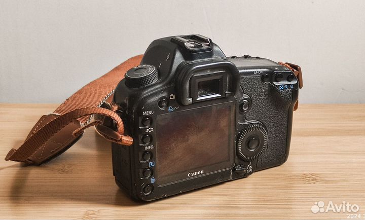 Фотоаппарат canon 5D mark ii