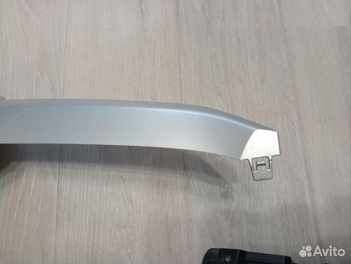 Эмблема решетки Мазда 5 CR