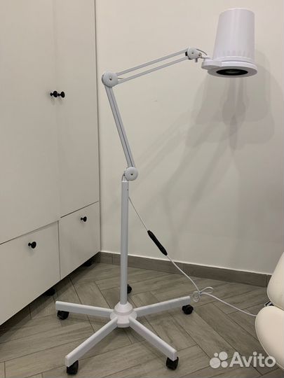 Вытяжка для педикюра 4blanc