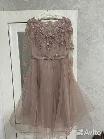 Вечернее платье