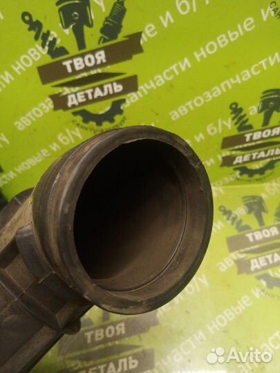 Патрубок воздухозаборника Chevrolet Niva 2015Г.в