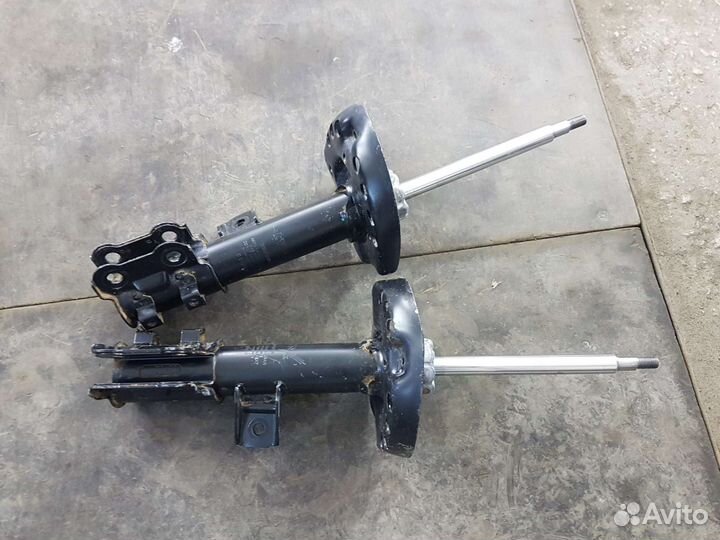 Амортизатор передний hyundai I30