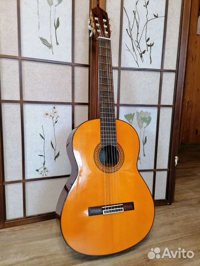 Классическая гитара Yamaha С80+чехол+стойка+струны