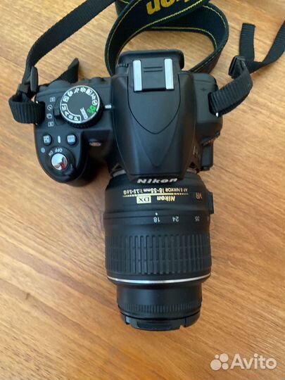 Зеркальный фотоаппарат Nikon d3100,бу