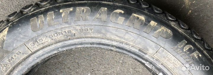 Goodyear Ultragrip Ice Arctic 215/60 R16