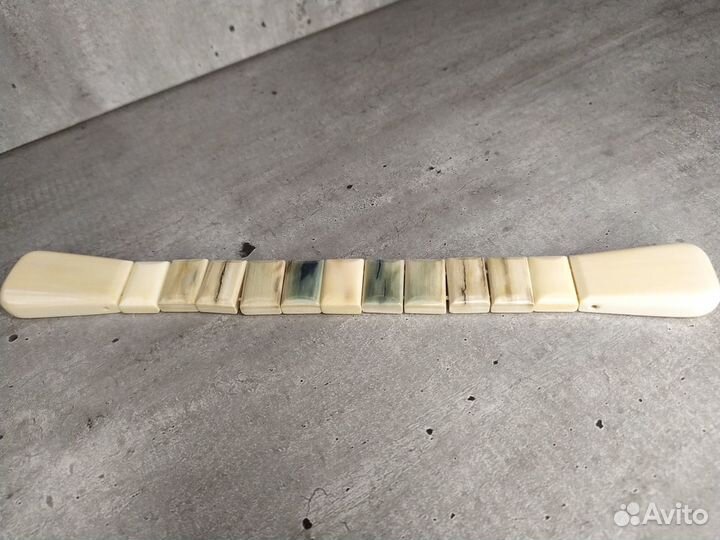 Четки, болтухи, кидалки из бивня мамонта