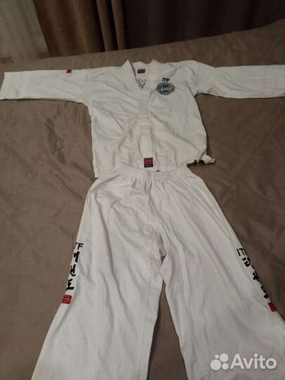 Кимоно для тхэквондо с поясом