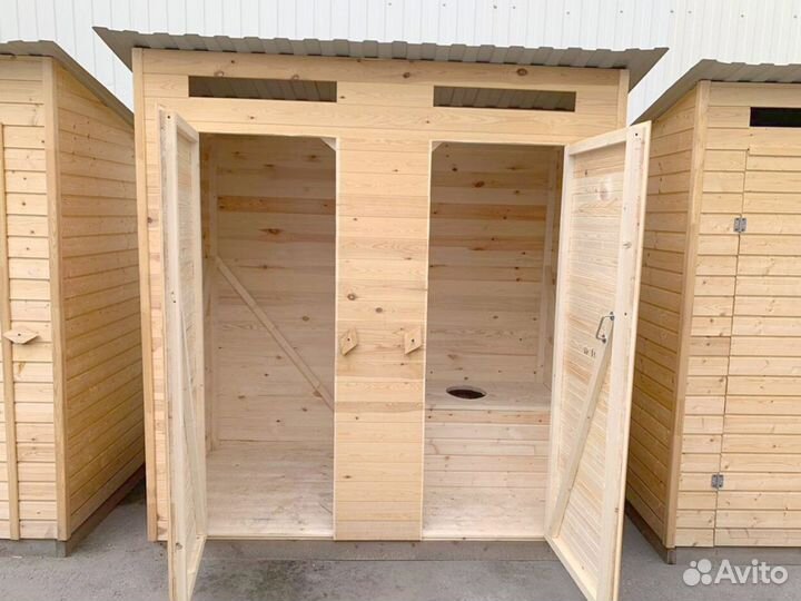 Туалет квадратный односкатный новый