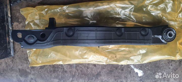 Задний правый рычаг на хендай крета