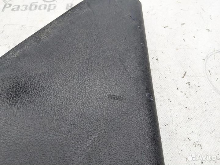 Накладка передней стойки W447 V-class 622.851 2