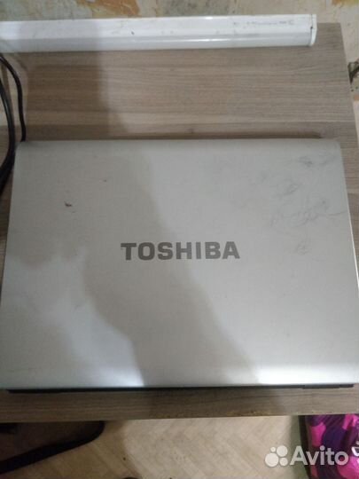 Ноутбук Toshiba