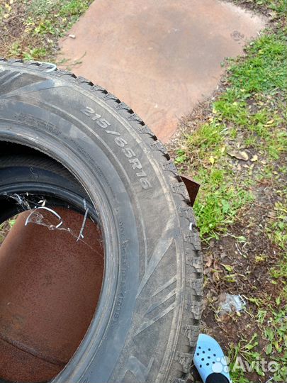 Laufenn LR01 215/65 R16