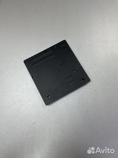 Заглушка нижней части корпуса Samsung R425