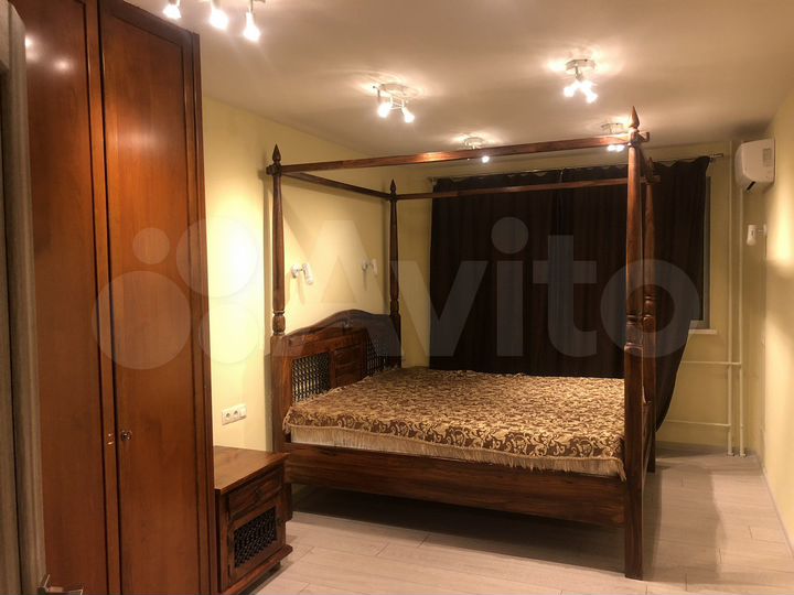 2-к. квартира, 70 м², 8/12 эт.