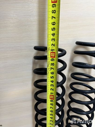 Задние пружины Mitsubishi Carisma 2004