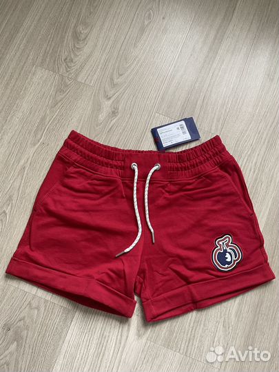 Шорты красные