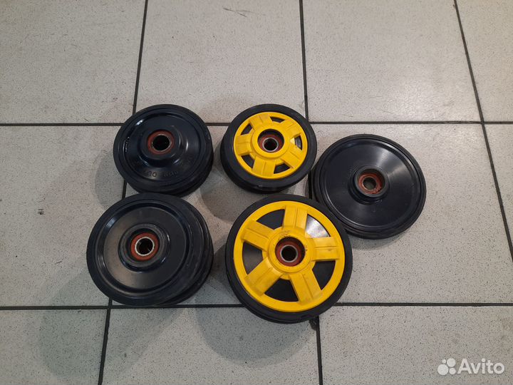 Ролики BRP MXZ Renegade 1000