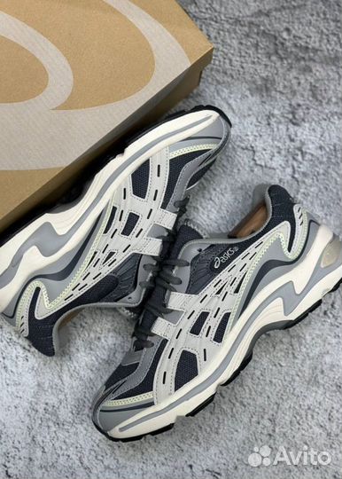 Серые Asics Preleus