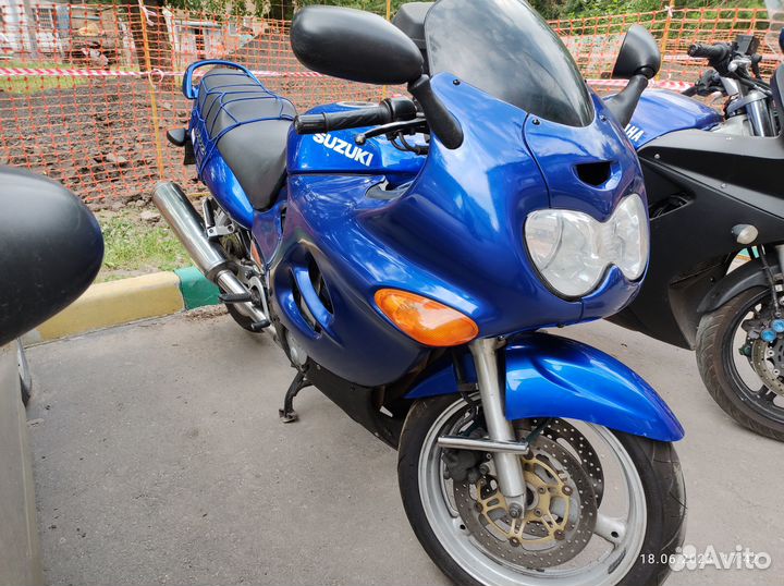 Сузуки GSX 600 F Катана