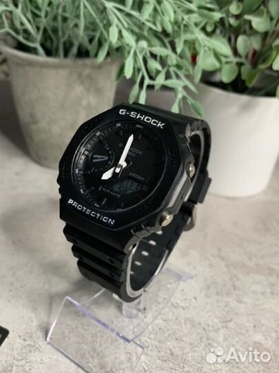 Часы Casio G-Shock GA-2100 черно белые