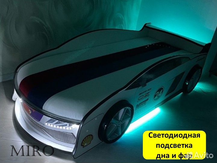 Детская кровать машина