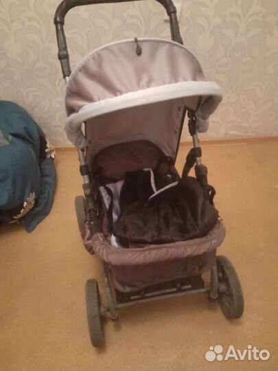 Прогулочная коляска