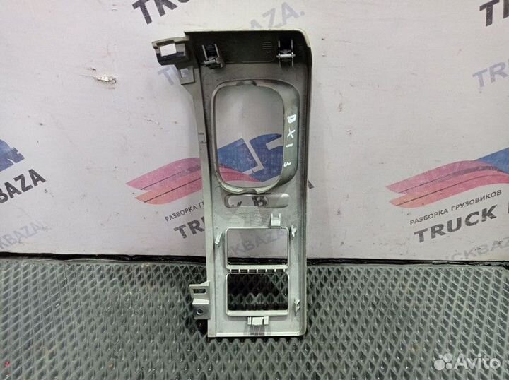 Рамка комбинации приборов