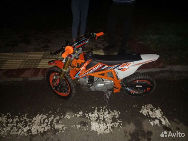Продаю питбайк Motolend crf10