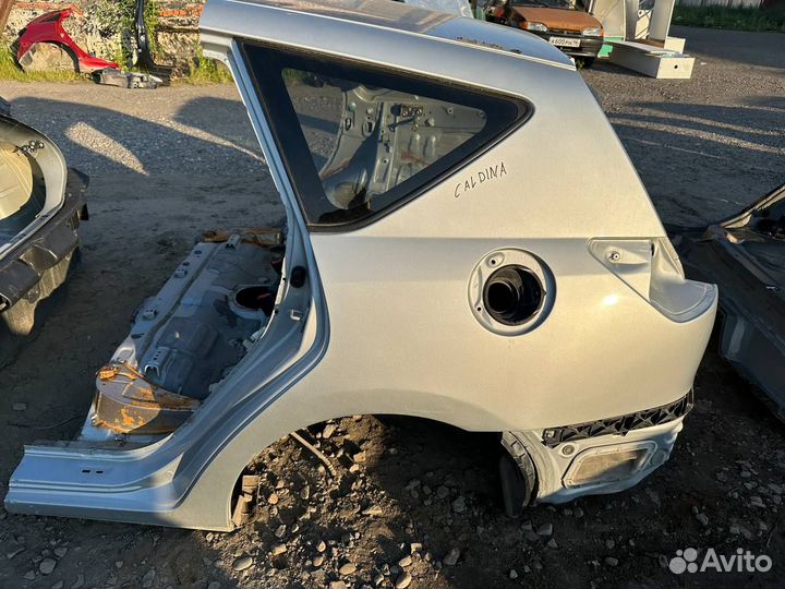 Крыло заднее левое Toyota Caldina