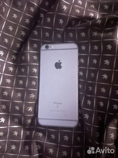 iPhone 6S, 64 ГБ