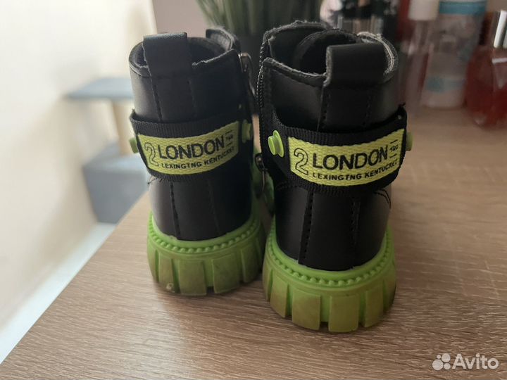 Ботинки для девочки