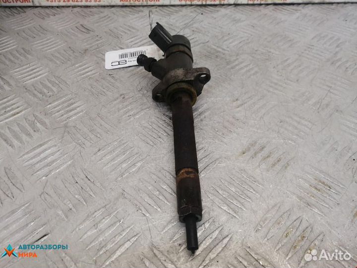 Форсунка Peugeot 206 рест. 2006 1980J5
