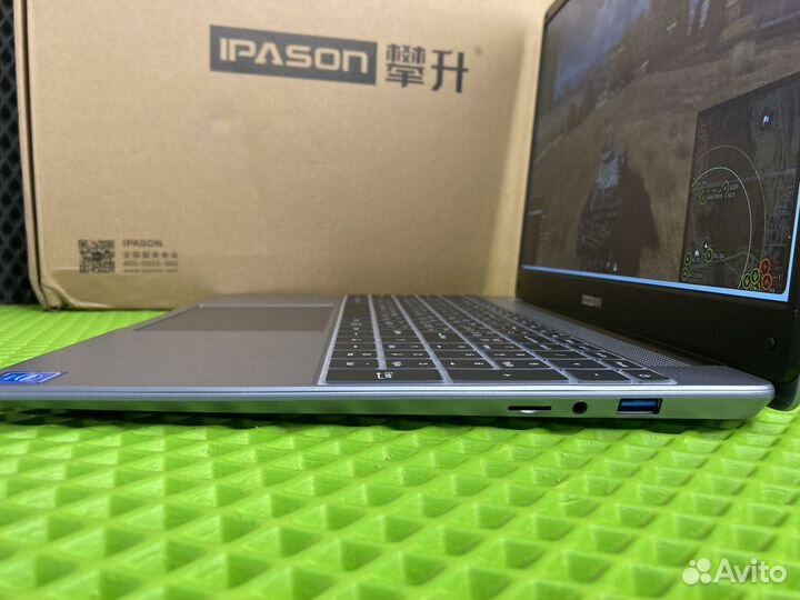 Ноутбук Новый i7