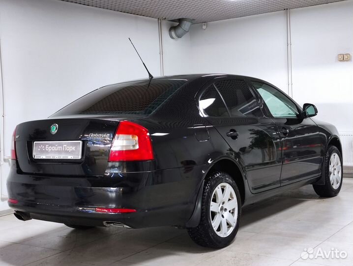 Skoda Octavia 1.6 МТ, 2010, 236 000 км