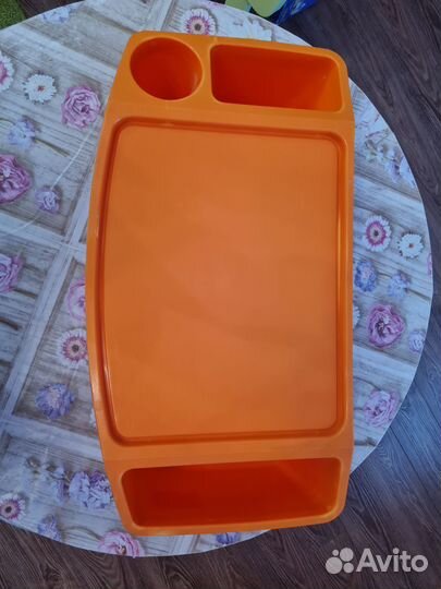 Компактный столик для творчества