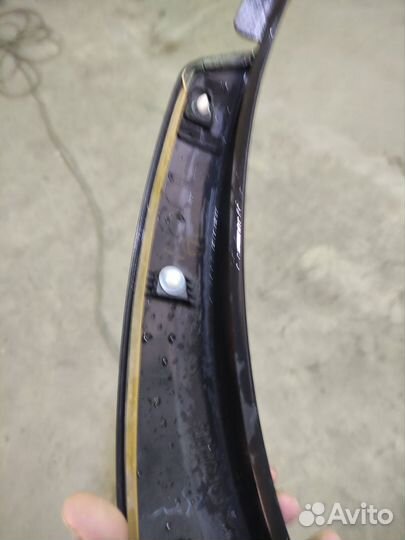 Накладка задней левой двери лексус nx 2020