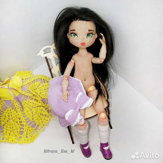 Кукла вязаная шарнирная интерьерная