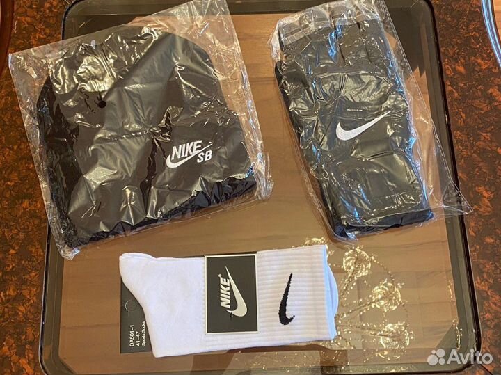 Зимний комплект 3в1 Шапка и перчатки Nike