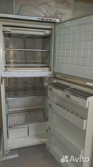 Холодильник двухкамерный Бирюса Россия