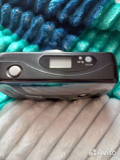 Плёночный фотоаппарат konika