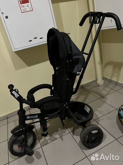 Детский велосипед с родительской ручкой