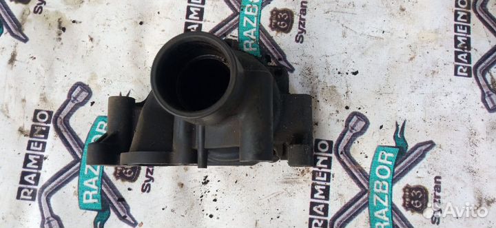 Корпус помпы Peugeot 406