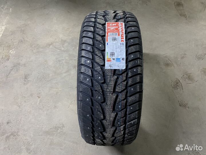 Sunfull SF-W11 215/60 R17 96H