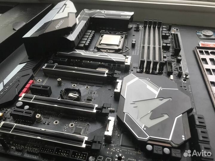 Комплект i9 9980hk + Z370 aorus Gaming 7