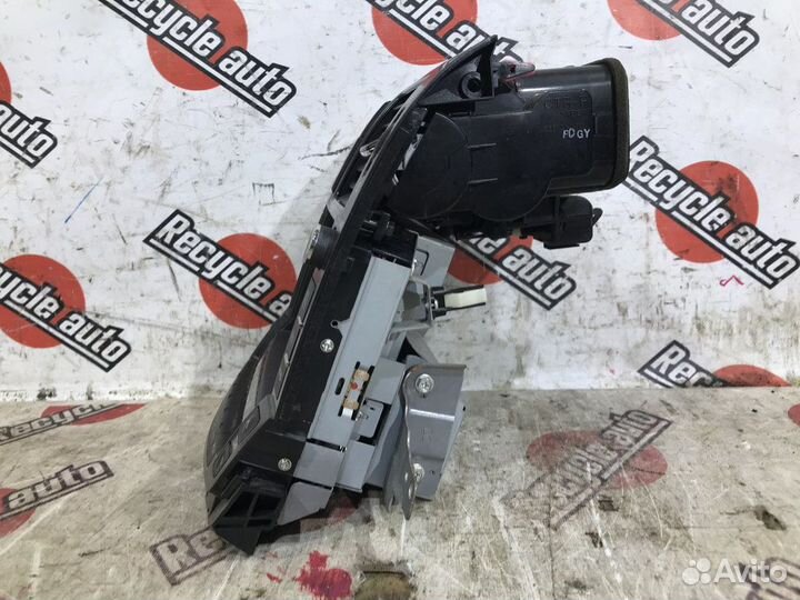 Блок управления климат-контролем toyota crown GRS2