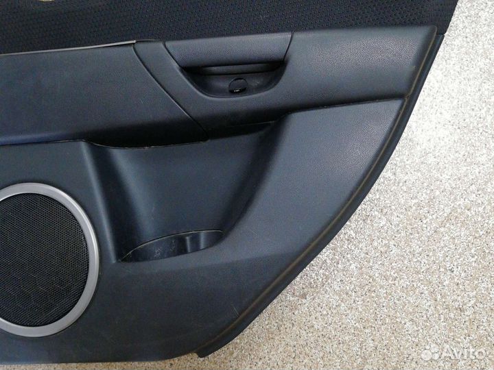 Mazda 3 BK Обшивка двери задней правой