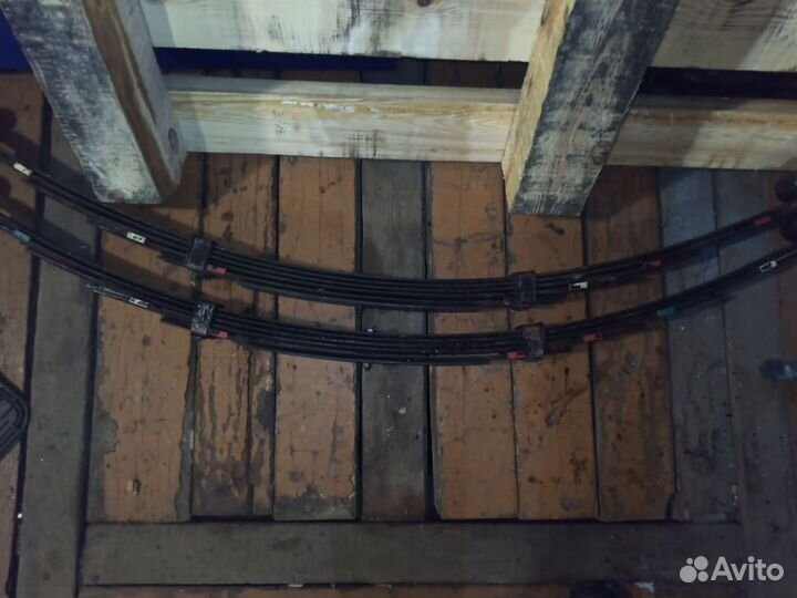Рессоры на легковой прицеп новые