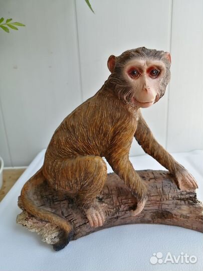 Фигурка из полистоуна