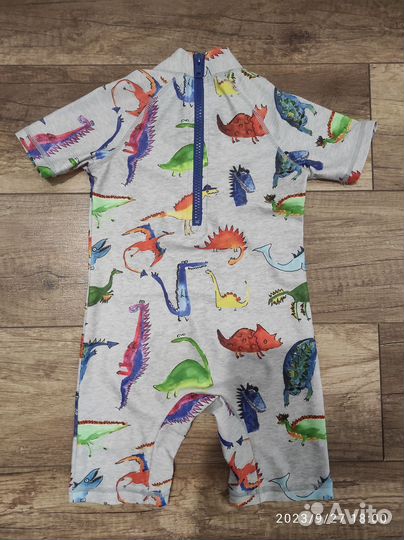 Купальный комбинезон с защитой от солнца