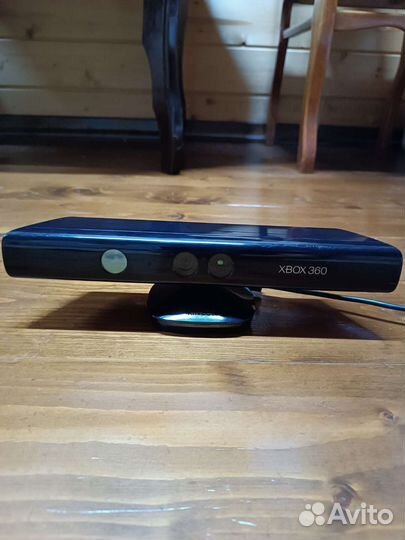 Xbox 360 fat + камера Kinect + диски с играми